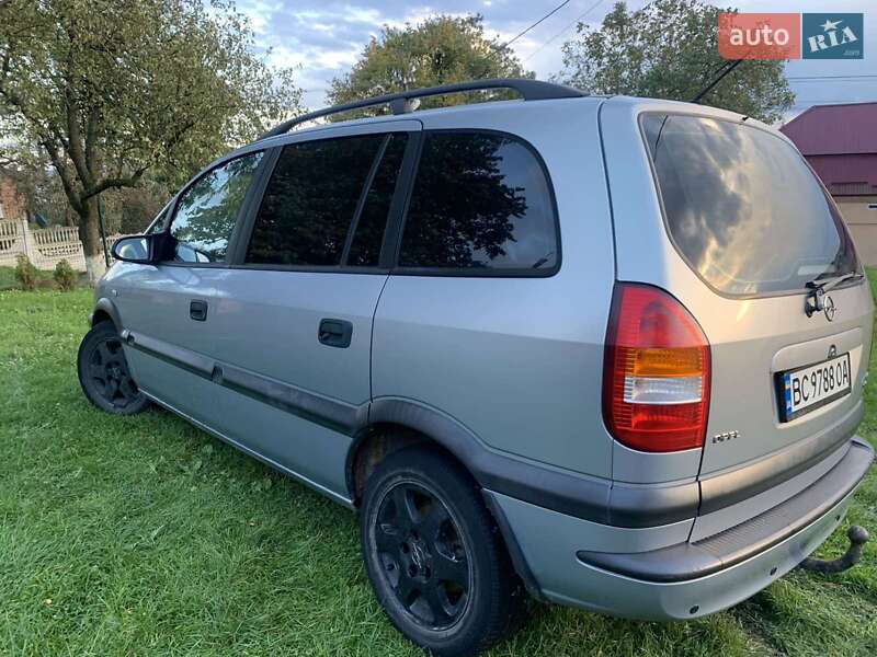 Мінівен Opel Zafira 2000 в Львові