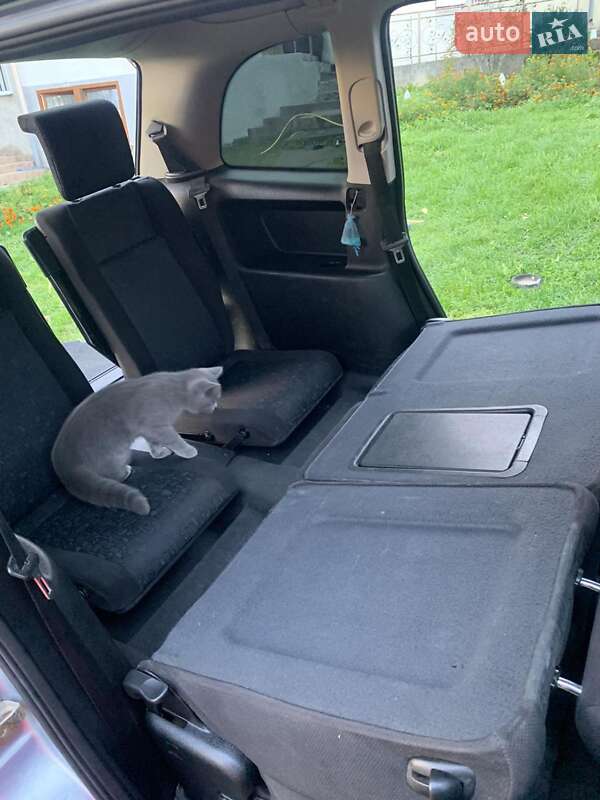 Мінівен Opel Zafira 2000 в Львові