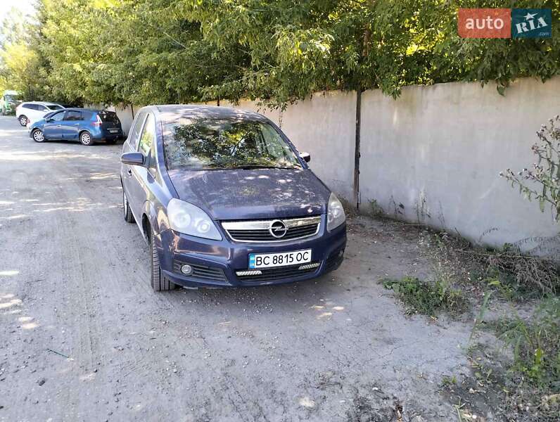 Минивэн Opel Zafira 2007 в Тернополе