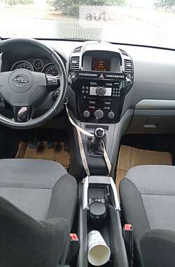 Мінівен Opel Zafira 2010 в Луцьку