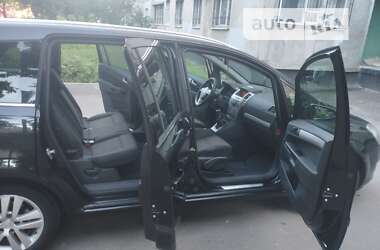 Минивэн Opel Zafira 2009 в Харькове