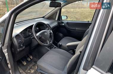 Минивэн Opel Zafira 2004 в 