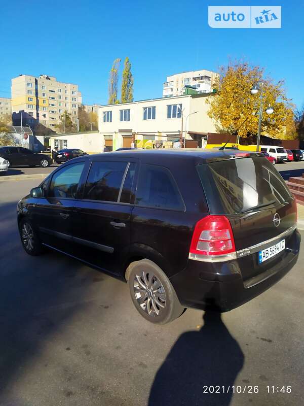 Мінівен Opel Zafira 2010 в Вінниці