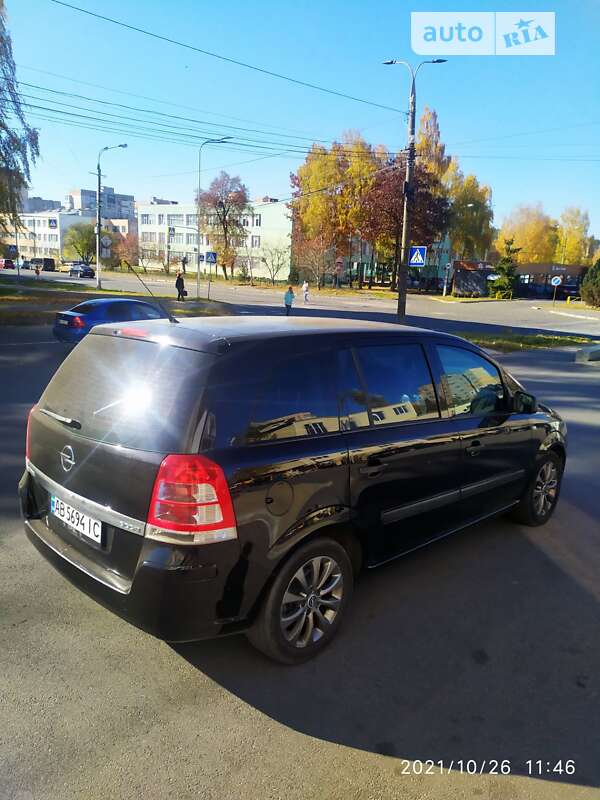 Мінівен Opel Zafira 2010 в Вінниці