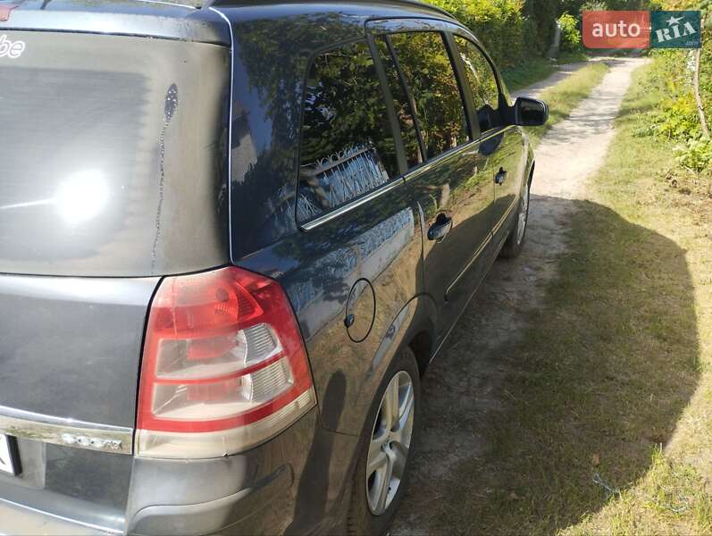 Мінівен Opel Zafira 2010 в Львові