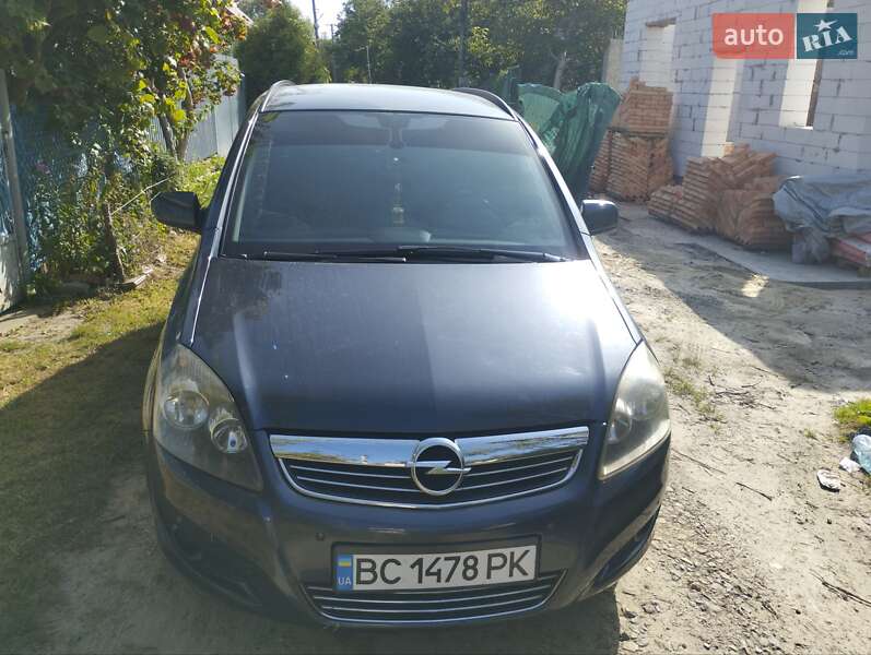 Opel Zafira 2010