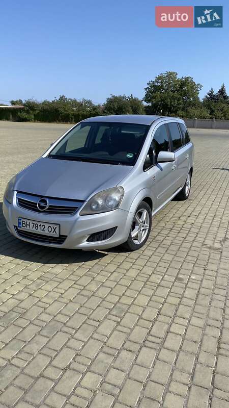 Opel Zafira 2010