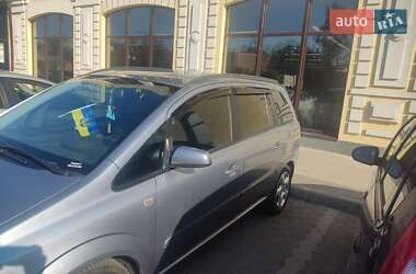 Минивэн Opel Zafira 2007 в 