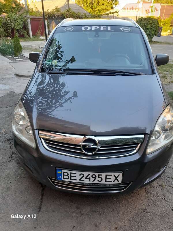 Мінівен Opel Zafira 2011 в Первомайську