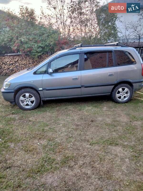 Opel Zafira 2004 Opel Zafira 2004
