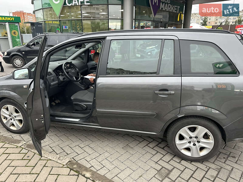Мінівен Opel Zafira 2012 в Ратному