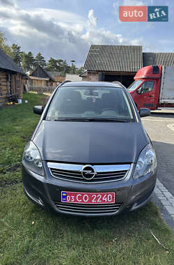 Минивэн Opel Zafira 2012 в Ратным