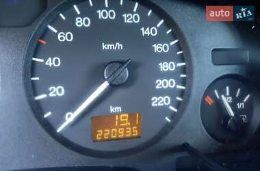 Минивэн Opel Zafira 2000 в Ровно