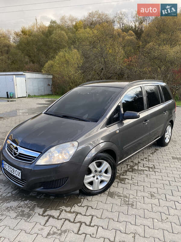 Мінівен Opel Zafira 2008 в Турці