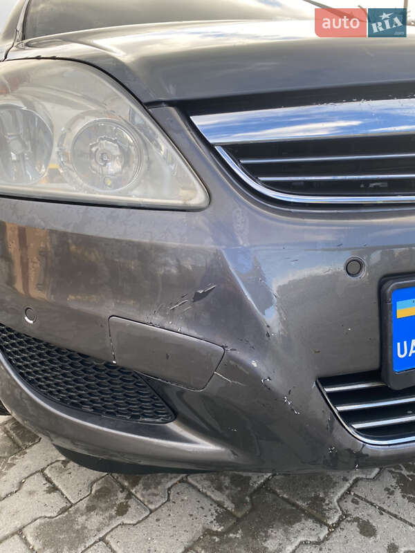 Мінівен Opel Zafira 2008 в Турці