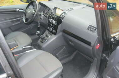 Минивэн Opel Zafira 2008 в 