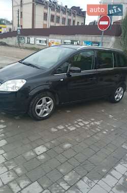Минивэн Opel Zafira 2008 в 