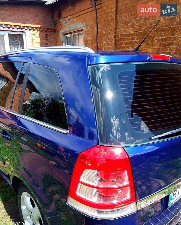 Минивэн Opel Zafira 2008 в Лубнах