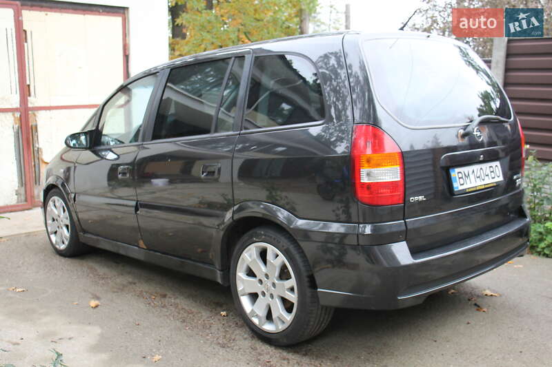 Мінівен Opel Zafira 2002 в Ірпені