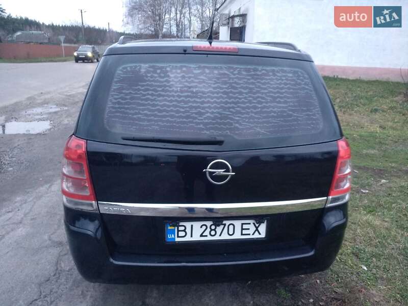 Мінівен Opel Zafira 2010 в Полтаві