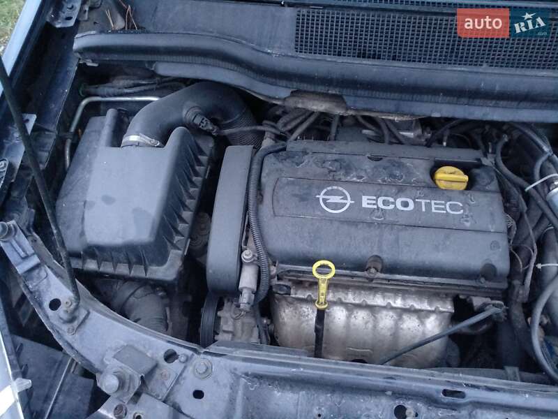 Мінівен Opel Zafira 2010 в Полтаві