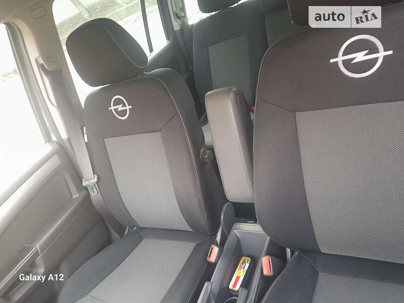 Минивэн Opel Zafira 2011 в Первомайске фото 15 Минивэн Opel Zafira 2011 в Первомайске