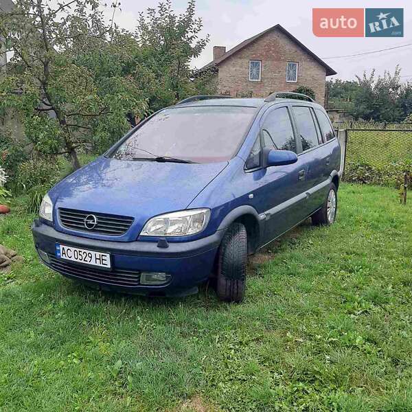 Минивэн Opel Zafira 2002 в Луцке