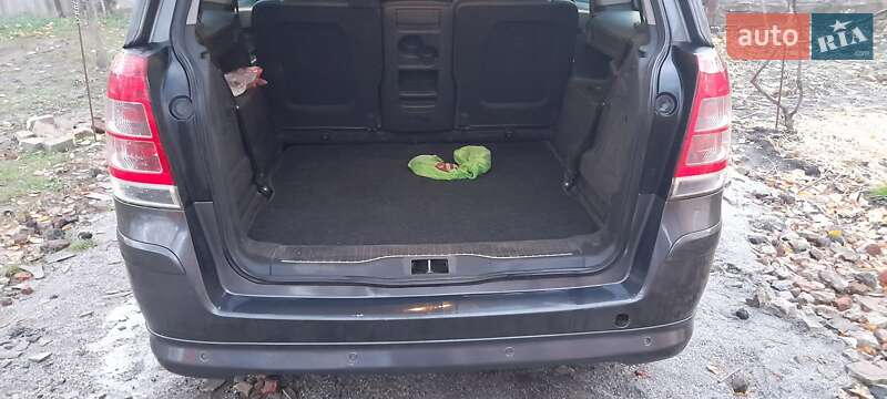 Минивэн Opel Zafira 2009 в Харькове фото 4 Минивэн Opel Zafira 2009 в Харькове