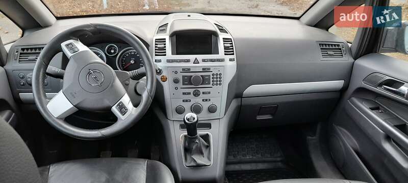 Минивэн Opel Zafira 2009 в Харькове фото 7 Минивэн Opel Zafira 2009 в Харькове