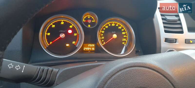 Минивэн Opel Zafira 2009 в Харькове фото 9 Минивэн Opel Zafira 2009 в Харькове