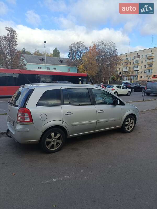 Минивэн Opel Zafira 2011 в Житомире фото 6 Минивэн Opel Zafira 2011 в Житомире