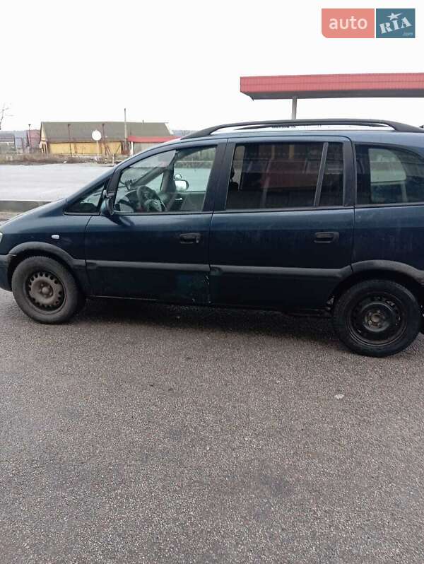 Мінівен Opel Zafira 2002 в Херсоні