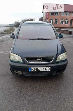 Минивэн Opel Zafira 2002 в Херсоне