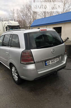 Минивэн Opel Zafira 2006 в Дунаевцах