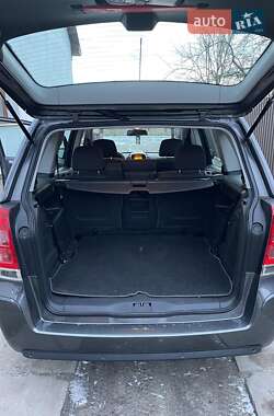 Минивэн Opel Zafira 2012 в 