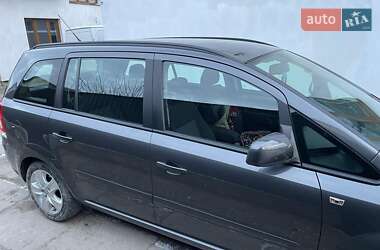 Минивэн Opel Zafira 2012 в 