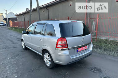 Мінівен Opel Zafira 2011 в Шепетівці