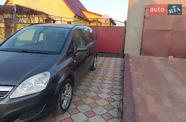 Минивэн Opel Zafira 2009 в Южном