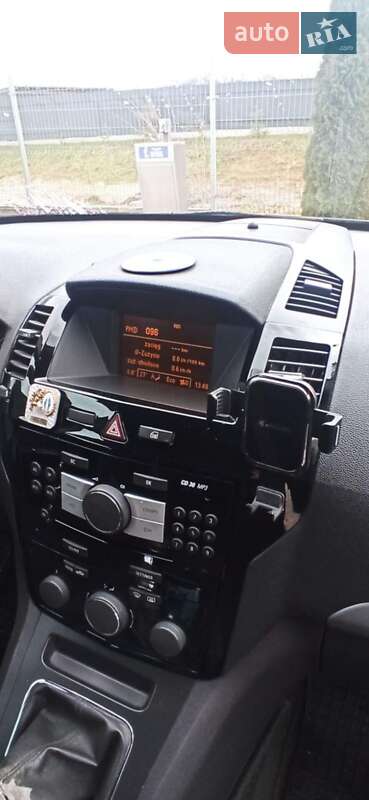 Мінівен Opel Zafira 2010 в Самборі