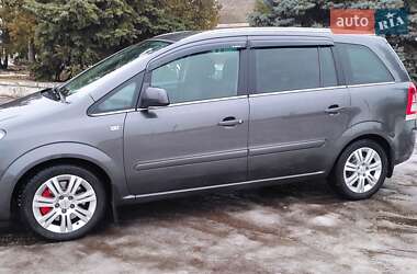 Минивэн Opel Zafira 2012 в Барышевке