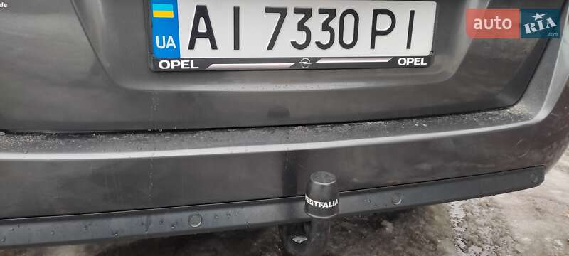 Минивэн Opel Zafira 2012 в Барышевке