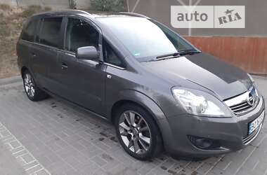 Минивэн Opel Zafira 2011 в Тернополе