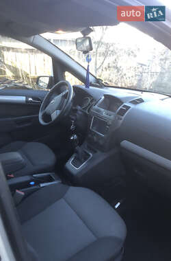 Минивэн Opel Zafira 2007 в Черновцах