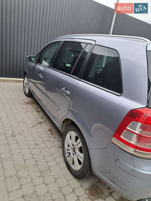 Минивэн Opel Zafira 2008 в Львове