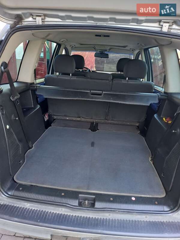 Мінівен Opel Zafira 2001 в Чернівцях фото 24 Мінівен Opel Zafira 2001 в Чернівцях