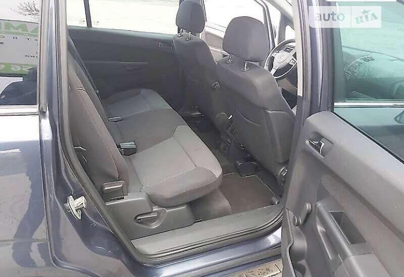 Мінівен Opel Zafira 2010 в Хмельницькому