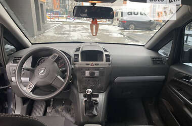 Минивэн Opel Zafira 2008 в Тысменице