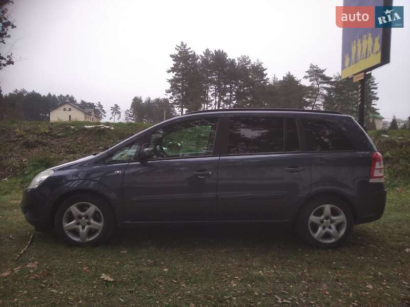 Мінівен Opel Zafira 2008 в Яворові