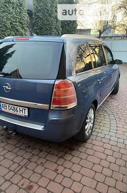 Минивэн Opel Zafira 2007 в Калиновке