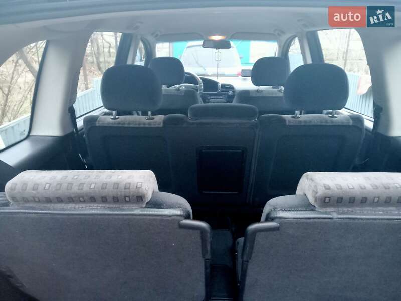 Мінівен Opel Zafira 2001 в 